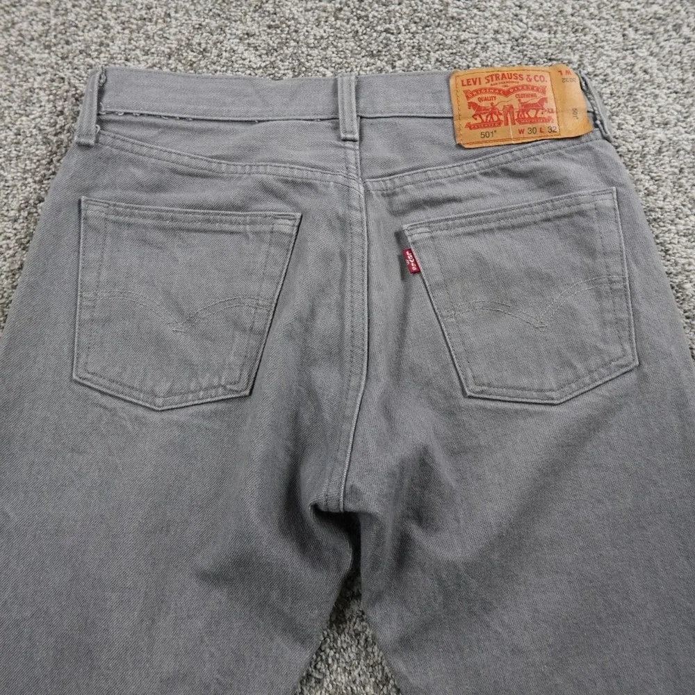 Levis Jeans Mens 30X32 Black Gray Denim Pants 501‎ Button Fly Straight Western